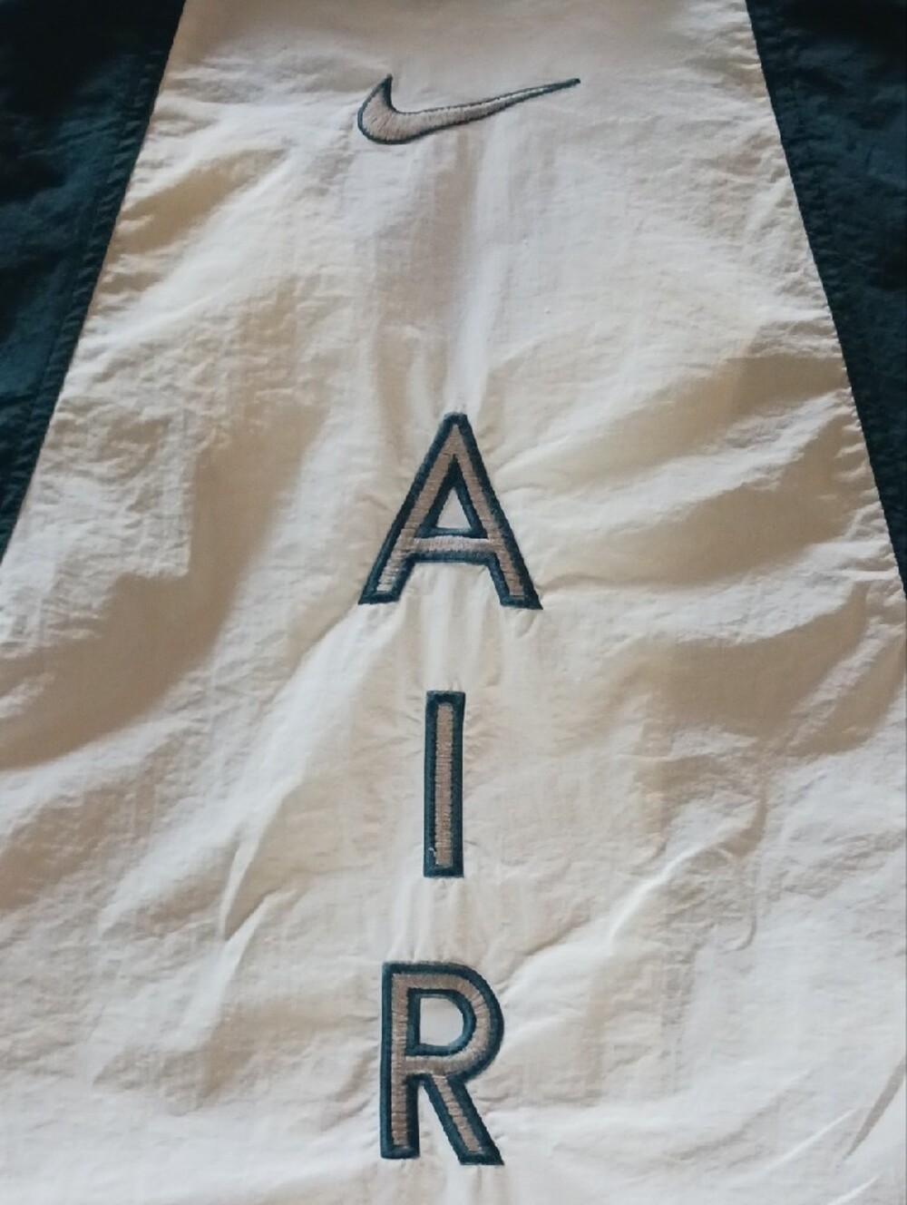 Vintage~ 1990's NIKE AIR windbreaker jacket - Picture 3 of 15